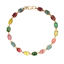 З напівдорогоцінним камінням