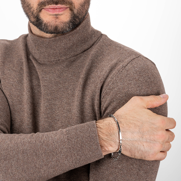 12345 Срібний браслет зі вставками каучуку. Артикул BORXU000004-B/12 12345 грн5,060 12345